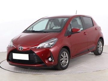 Toyota Yaris III Hatchback 5d Facelifting 2017 1.5 Dual VVT-iE 111KM 2017 Toyota Yaris 1.5 Dual VVT-i, Salon Polska, zdjęcie 1