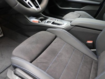 BMW Seria 1 F70 2025 BMW Seria 1 120 Sport Hatchback 1.5 (170KM) 2025, zdjęcie 4