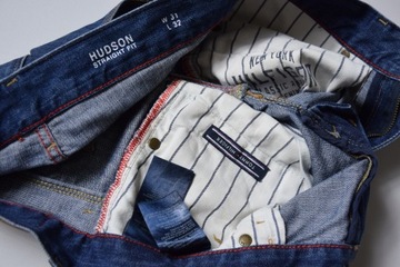 TOMMY HILFIGER HUDSON STRAIGHT FIT 31/30 p 82