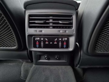 Audi Q7 II (4M) SQ7 Facelifting 4.0 TFSI 507KM 2024 Audi SQ7 Audi SQ7 SUV TFSI 507KM tiptronic 4.0 Benzyna 507KM, zdjęcie 23