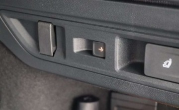 Volkswagen Passat B8 Variant Facelifting 2.0 TDI SCR 150KM 2026 Volkswagen Passat HAK, IQ.DRIVE, Climatronic, LED, dostepny od reki 2.0, zdjęcie 17