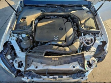 Mercedes Klasa E W213 2022 Mercedes-Benz Klasa E 350 2022 2.0 Benzyna 255KM, zdjęcie 6