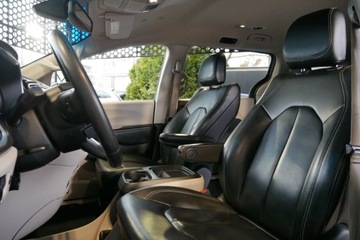 Chrysler Pacifica II 2020 Chrysler Pacifica Touring L 3.6L Pentastar V6 287KM StowN Go S Kamera 7os, zdjęcie 9