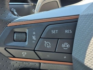 Cupra Leon II Hatchback 2.0 TSI 300KM 2023 Cupra Leon 300km VZ Full link BeatsAudio 2.0 Benzyna 300KM, zdjęcie 17