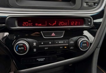 Kia Optima I 2014 Kia Optima 2.0 MPI 165 KM MANUAL LED bezwypadkowa 2.0 Benzyna, zdjęcie 21