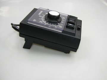 VIPONEL S15 - часы для фотолаборатории