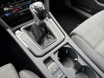 Volkswagen Passat B8 Variant Facelifting 2.0 TDI SCR 150KM 2021 Volkswagen Passat B8 2.0 TDI / 150 KM Bussines 6 b, zdjęcie 15