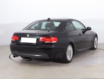 BMW Seria 3 E90-91-92-93 Coupe E92 320i 170KM 2008 BMW 3 320 i, Xenon, Klima, Klimatronic, Tempomat, zdjęcie 4