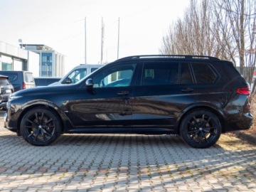 BMW X7 SUV M Facelifting 4.4 M60i 530KM 2025 M60i xDrive Suv 4.4 (530KM) 2025, zdjęcie 1
