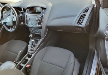 Ford Focus III Kombi Facelifting 1.0 EcoBoost 125KM 2017 Ford Focus Benzyna 125KM, zdjęcie 4