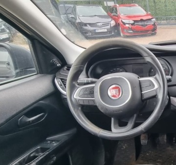 Fiat Tipo II 2019 Fiat Tipo 2019r, 1.4 LPG. Uszkodzony przod i tyl. Jezdzi. 1.4 90KM, zdjęcie 8