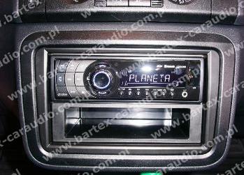 Skoda FABIA 2 ROOMSTER ramka maskownica radia