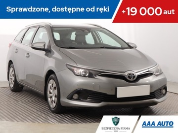 Toyota Auris II Touring Sports Facelifting 1.6 D-4D 112KM 2017 Toyota Auris 1.6 D-4D, Salon Polska, Klima