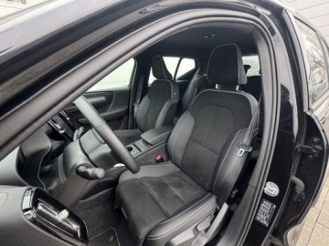 Volvo XC40 Crossover Facelifting 2.0 B3 163KM 2025 Volvo XC 40 XC40 B3 Core | Onyx Black | aut | Serw, zdjęcie 25