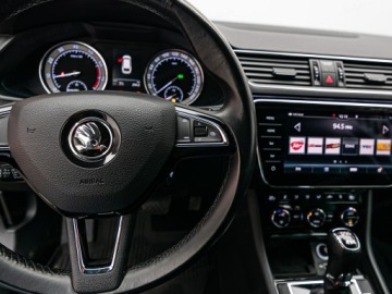 Skoda Superb III Kombi 2.0 TSI 272KM 2018 SKODA Superb 2.0 TSI 4x4 L&amp;K DSG Combi 272KM 2018, zdjęcie 16