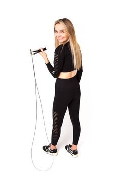 Стальная скакалка с алюминиевыми подшипниками.