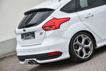 Ford Focus III ST Kombi 2.0 EcoBoost 250KM 2015 Ford Focus FORD FOCUS ST 2.0 250KM RECARO LED Xenon Gwarancja 12m-cy Facel, zdjęcie 3