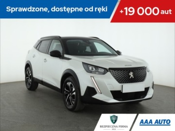 Peugeot 2008 II SUV 1.2 PureTech 130KM 2022 Peugeot 2008 1.2 PureTech, Salon Polska