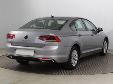 Volkswagen Passat B8 Limousine Facelifting 1.5 TSI EVO 150KM 2021 VW Passat 1.5 TSI, Salon Polska, Automat, Klima, zdjęcie 4