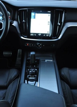 Volvo V60 II  Kombi 2.0 D4 190KM 2020 Volvo V60 VOLVO V60 2.0 B4 197km 2020R R-Design ORYGINAL Fa Vat23 2.0, zdjęcie 17