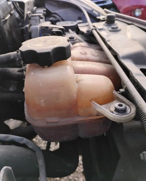 Opel Adam Hatchback 1.4 100KM 2014 Opel Adam 2014r, 1.4 Benzyna. Uszkodzony. Poobijany. Jezdzi. 1.4 Benzyna, zdjęcie 21