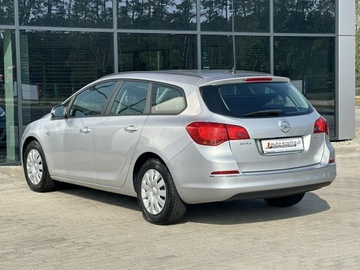 Opel Astra J Sports Tourer Facelifting 1.7 CDTI ECOTEC 110KM 2013 Opel Astra 2 kpl.kół, Navi, LED, Klimatyzacja, zdjęcie 6