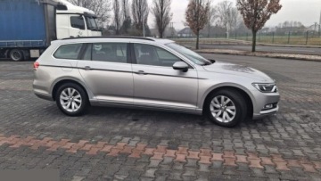 Volkswagen Passat B8 Variant 1.6 TDI BlueMotion SCR 120KM 2016 Volkswagen Passat 1.6 TDI (BlueMotion Technology) Comfortline 120KM 2016r, zdjęcie 3