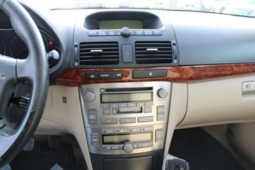 Toyota Avensis II Sedan 2.0 D-4D 116KM 2005 Toyota Avensis 2.0 D4D SOL Salon Polska, zdjęcie 23