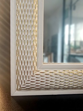 Ekskluzywne lustro w STYLOWEJ ZŁOTEJ ramie z unikalnym ornamentem 110x50 z3