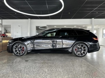 BMW Seria 5 G90-91 M Touring 4.4 V8 727KM 2025 BMW Seria 5 Touring M5 Combi 4.4 (727KM) 2025, zdjęcie 2