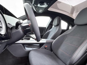 Mercedes CLA C118/X118 2026 MERCEDES-BENZ CLA 200 AMG Line Sedan 1.5 (163KM) 2026, zdjęcie 9