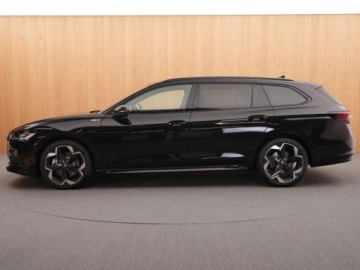 Skoda Superb IV Kombi 2.0 TDI 193KM 2026 Od ręki - Sportline 2.0 TDI 4x4 DSG 193KM, zdjęcie 2