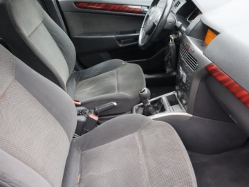 Opel Astra H Hatchback 5d 1.7 CDTI ECOTEC 80KM 2004 Opel Astra 1.7 CDTI, Klima, Klimatronic,ALU, zdjęcie 8