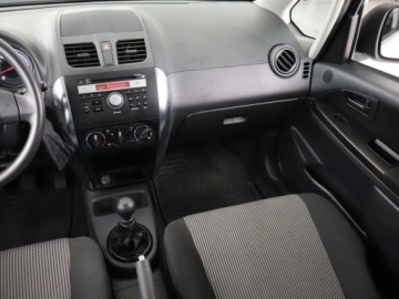 Fiat Sedici 1.6 16v 120KM 2011 Fiat Sedici 1.6, Salon Polska, Klima, zdjęcie 7