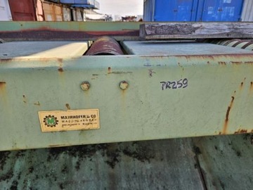 Роликовый стол за обрезным станком, отделяющий кромку от досок /ПР 259/