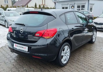Opel Astra J Hatchback 5d 1.4 Turbo ECOTEC 140KM 2011 Opel Astra sprowadzone zarejestrowane 1.4 Benzyna 140KM, zdjęcie 5