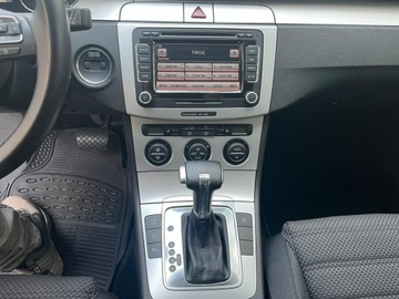 Volkswagen Passat B7 Variant 1.8 TSI 160KM 2010 Volkswagen Passat kombi, zdjęcie 11