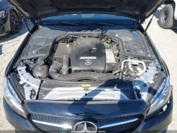 Mercedes Klasa C W205 2018 Mercedes-Benz Klasa C MERCEDES-BENZ C 300 2.0 Benzyna 241KM, zdjęcie 11