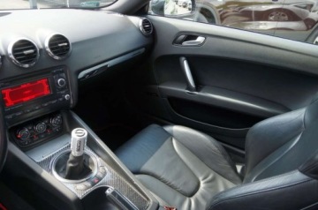 Audi TT 8J Coupe 3.2 i V6 24V quattro 250KM 2006 Audi TT Coupe 3.2 Benzyna 250 KM, 4x4, S-Line, BOSE, Skora, Czarny sufit, zdjęcie 15