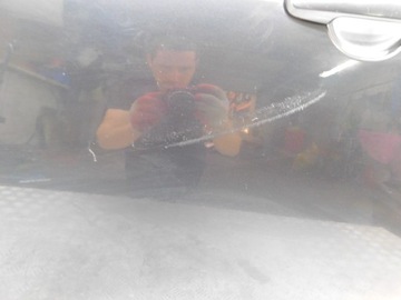 DVEŘE LEVÉ PŘEDNÍ KOMPLETNÍ - TOYOTA RAV4 III 06-12 1E0