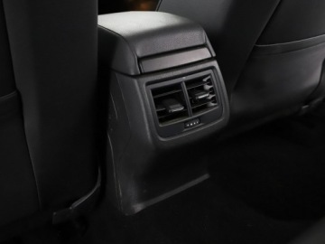 Seat Leon III ST 2.0 TDI CR 150KM 2016 Seat Leon Niski przebieg Navi Czujniki parkowania, zdjęcie 32