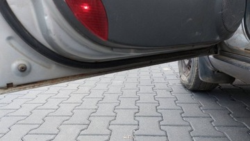 DVEŘE KOMPLETNÍ LEVÝ PŘEDNÍ SANTA FE I LL
