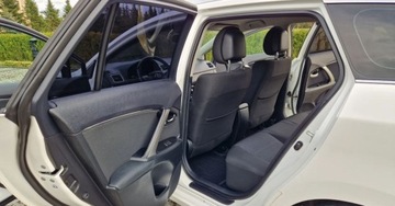 Toyota Avensis III Wagon Facelifting 2.0 D-4D 124KM 2015 Toyota Avensis SALON Navi, KAMERA przebieg wpisuje na fakturzeOrg.lakier1w, zdjęcie 25