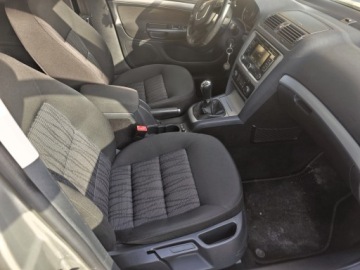 Skoda Octavia II Kombi 1.6 TDI CR DPF 105KM 2010 SKODA OCTAVIA 1.6 TDI ZADBANA ZAREJESTROWANA, zdjęcie 9