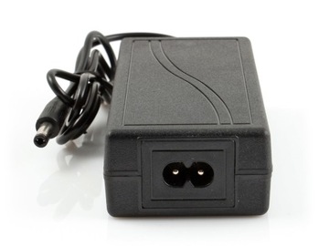 БЛОК ПИТАНИЯ СВЕТОДИОДОВ 12В НАСТОЛЬНЫЙ 72ВТ 6А С КАБЕЛЕМ