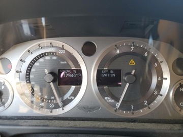 Aston Martin V8 Vantage III 2008 Aston Martin V8 Vantage 2008 4.3l 4.3 Benzyna 380KM, zdjęcie 9