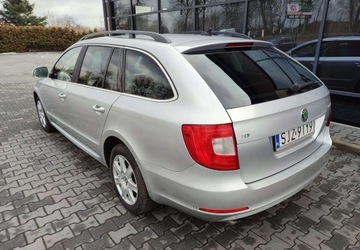 Skoda Superb II Kombi 2.0 TDI CR DPF 140KM 2013 Skoda Superb Skoda Superb II Bogate wyposazenie 2.0 Diesel 140KM, zdjęcie 2