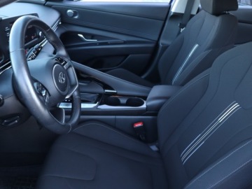 Hyundai Elantra VII Sedan 1.6 MPI 123KM 2023 Hyundai Elantra 1.6 MPI, Salon Polska, zdjęcie 8