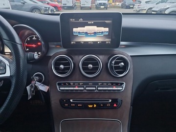 Mercedes GLC C253 SUV 2.1 220 d 170KM 2018 Mercedes-Benz GLC 220 Salon PL / AMG / Dach Panora, zdjęcie 22