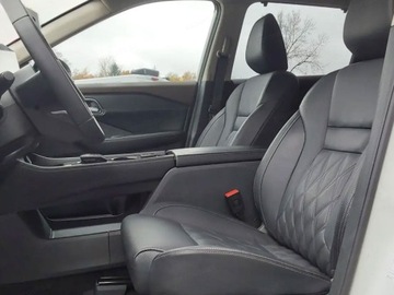 Nissan X-Trail IV 1.5 VC-T e-POWER 213KM 2025 Od ręki - Tekna e-POWER 4WD 1.5 213KM / Pakiet Premium, zdjęcie 4